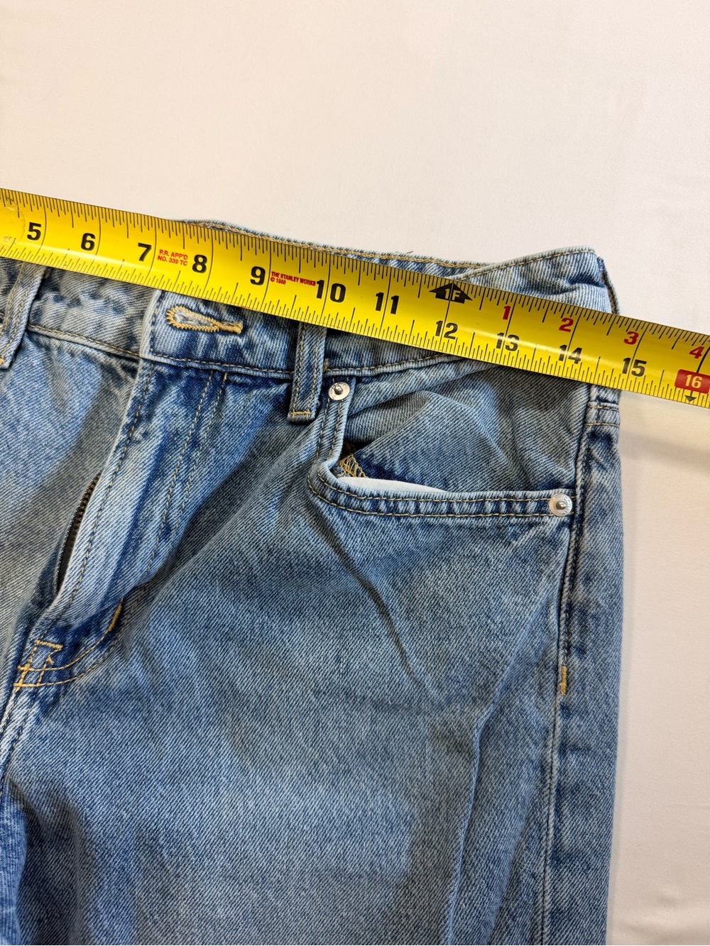 H&M Divided Light Wash Wide Leg Baggy Jeans Size 6 - Picture 6 of 10